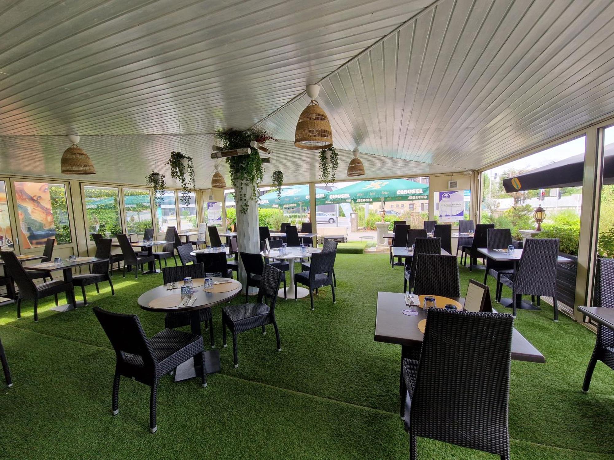 Bivius Hotel Restaurant Luxembourg Strassen Buitenkant foto