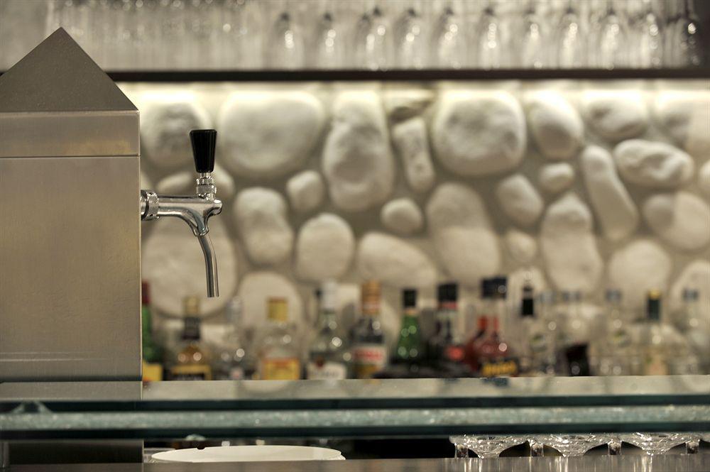 Bivius Hotel Restaurant Luxembourg Strassen Buitenkant foto