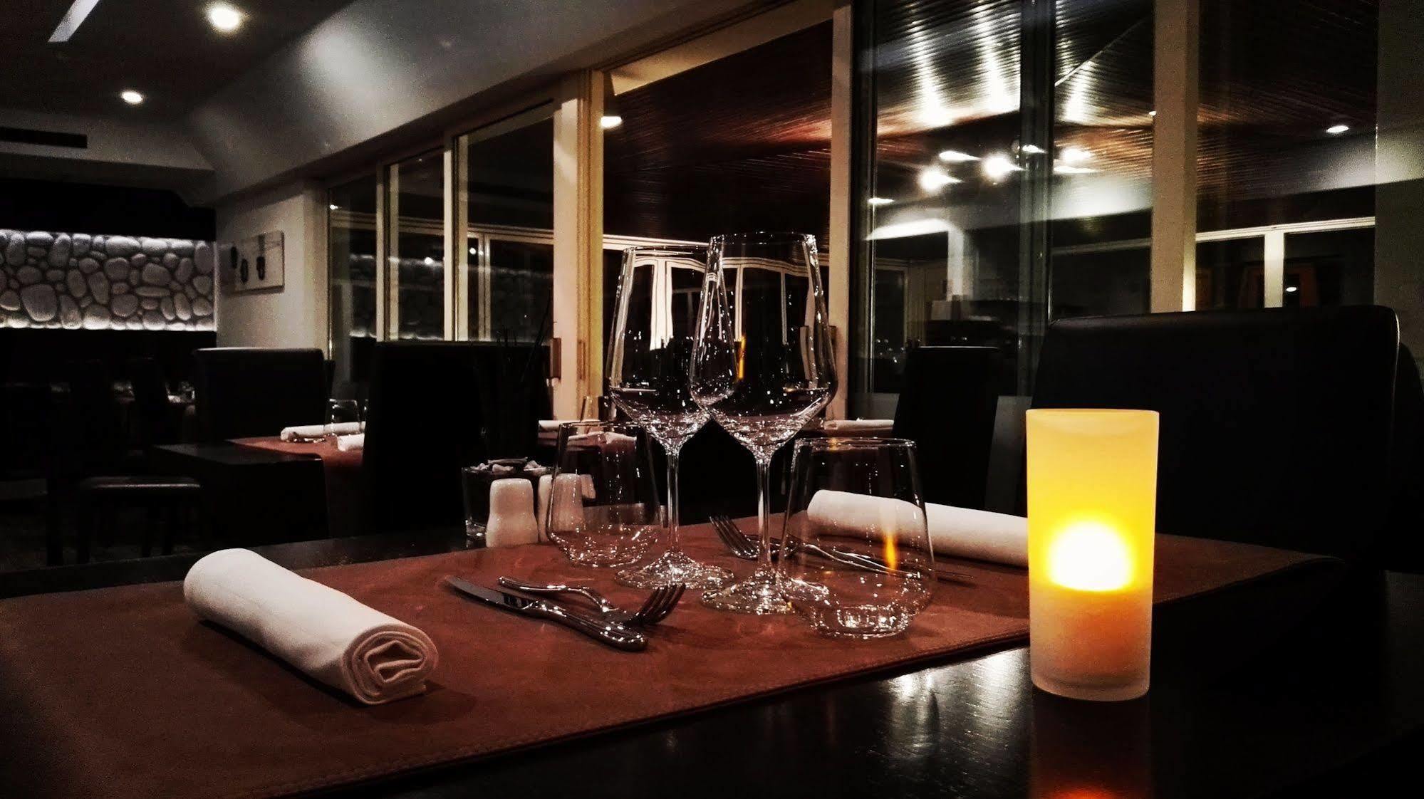 Bivius Hotel Restaurant Luxembourg Strassen Buitenkant foto